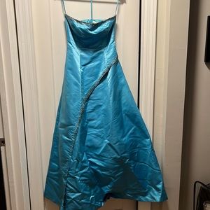 Donna Grey Prom Dress- Blue size 4